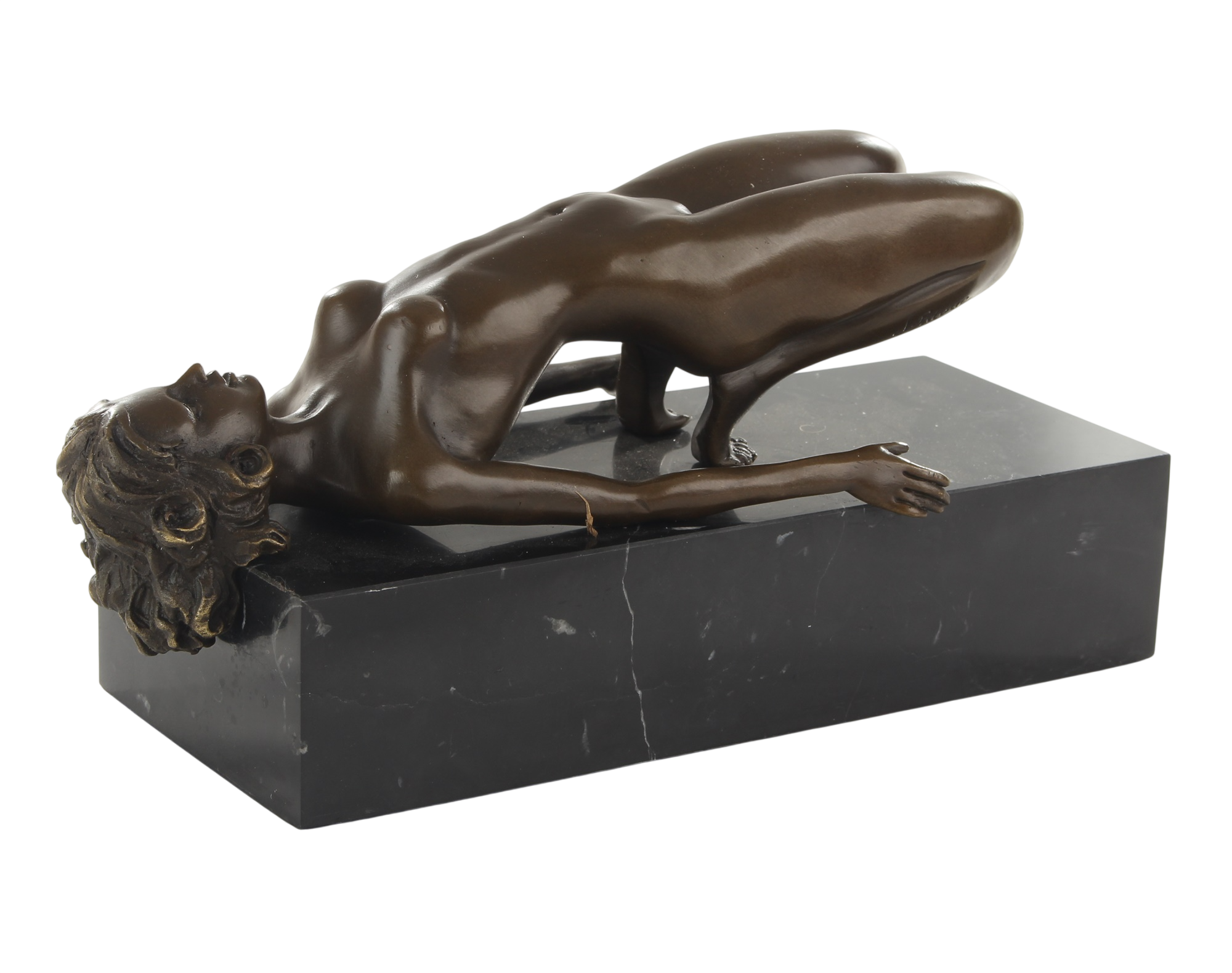 Bronzeskulptur junge Frau ruhend – Frauenakt auf schwarzem Marmorsockel, Länge 25,4 cm