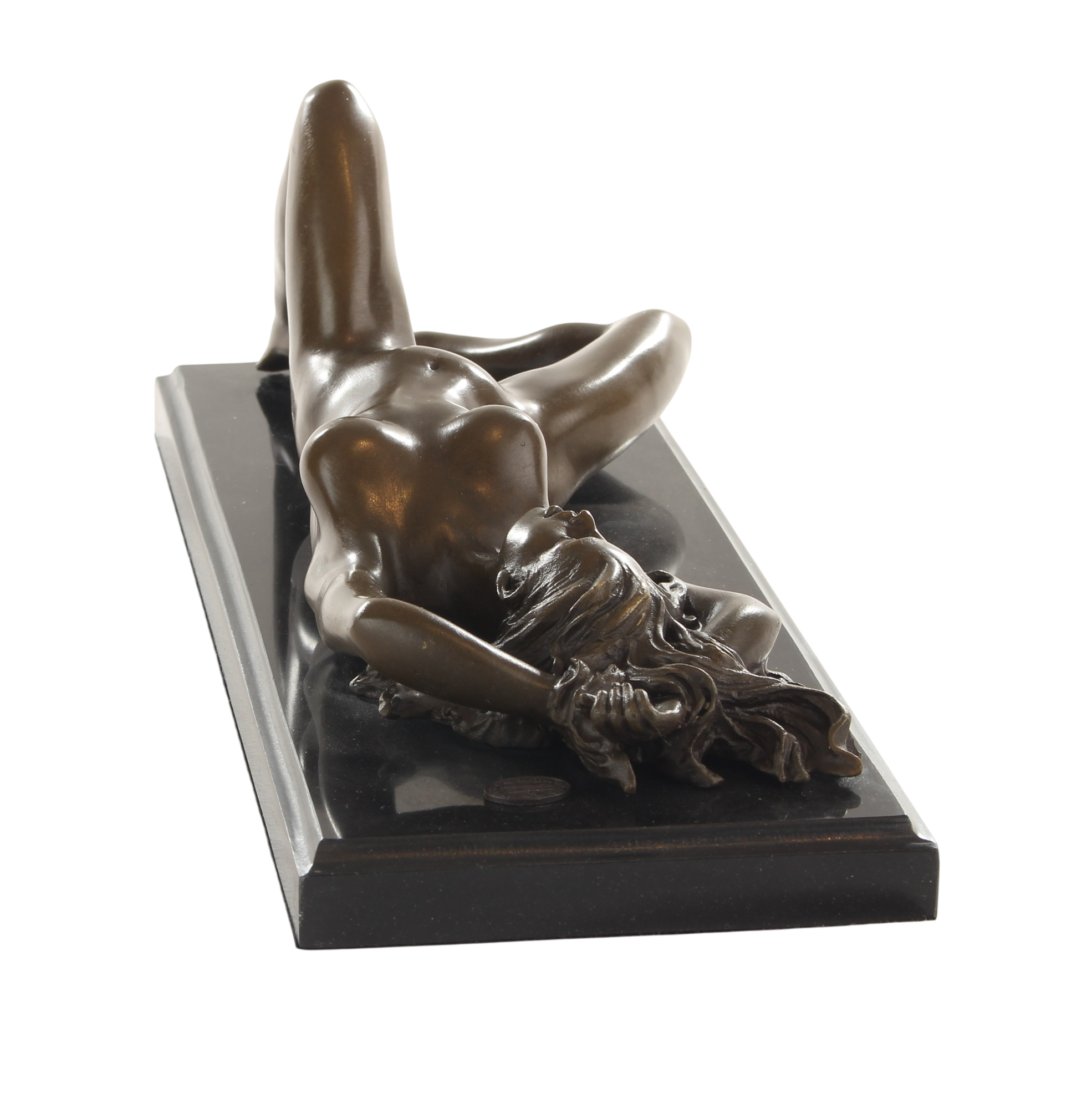 Bronzeskulptur junge Frau liegend – Frauenakt auf schwarzem Marmorsockel, Länge 29,3 cm