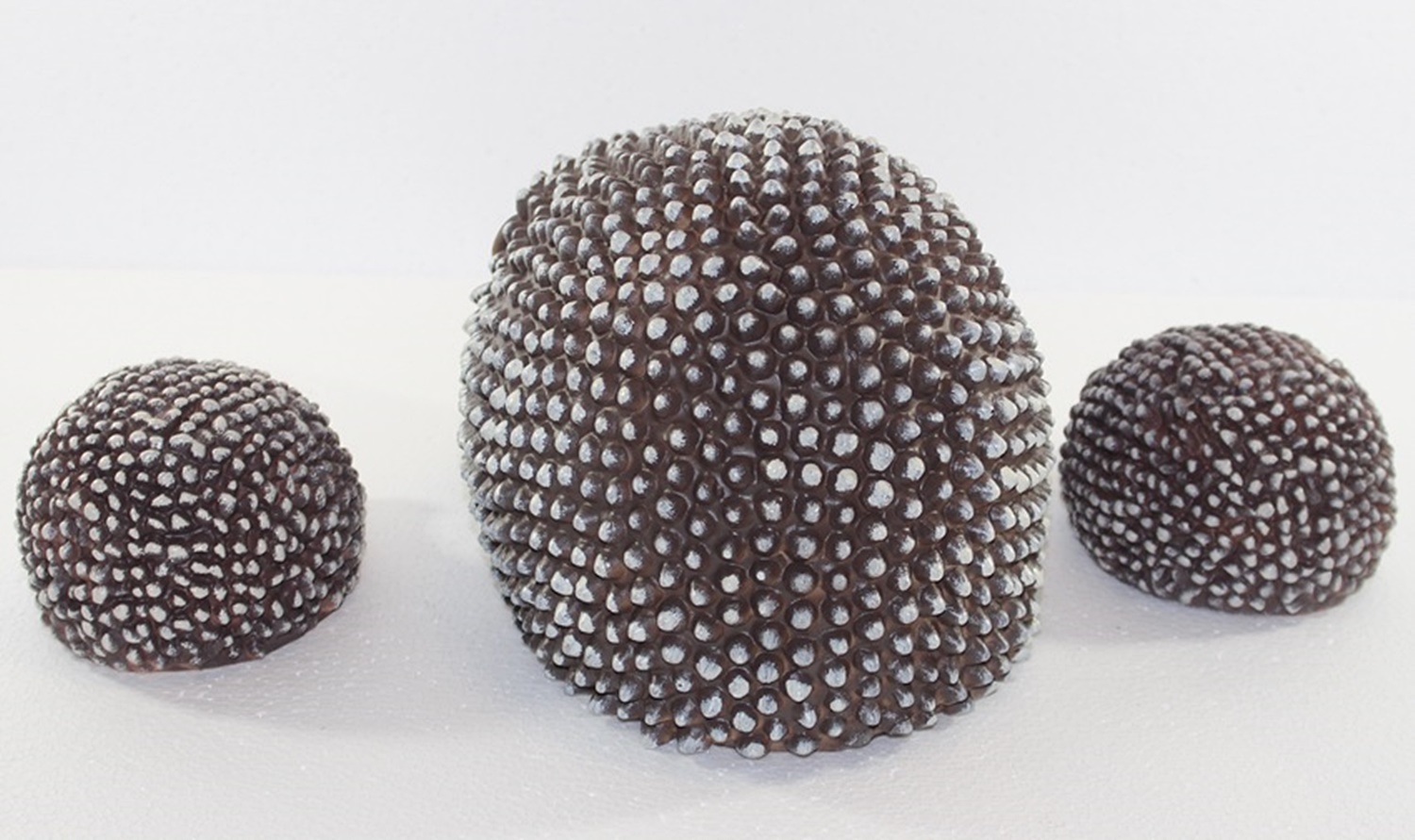 Deko Tier Figur Gartenfigur Igel groß und 2 Igel klein liegend als Satz aus Kunststoff H 7-14 cm