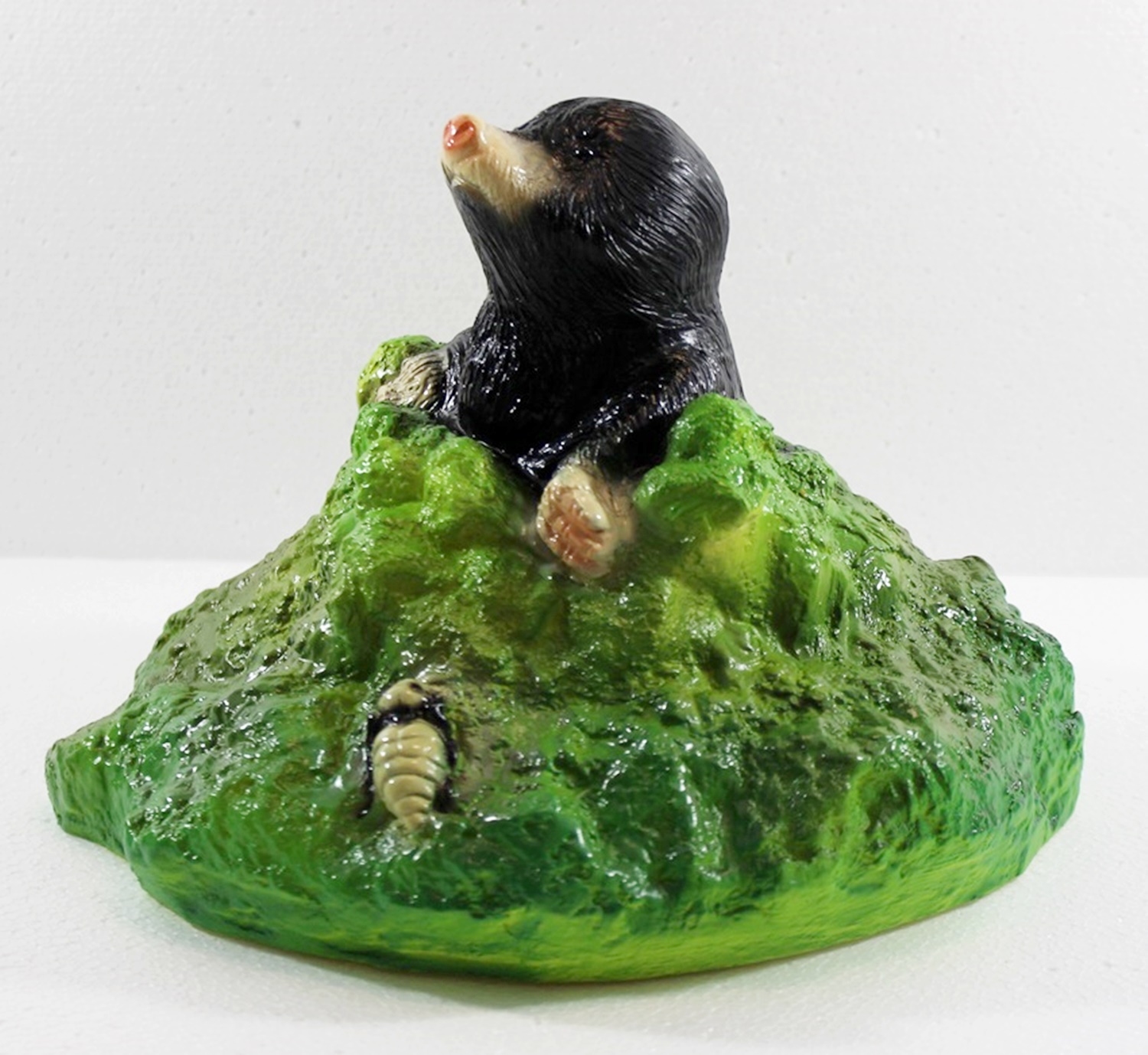 Deko Garten Figur Dekofigur Gartenfigur Tierfigur Maulwurf im Loch aus Kunststoff Höhe 19 cm