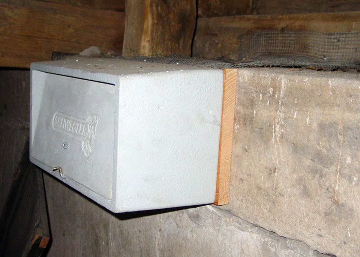 Naturschutzprodukt Mauersegler-Beobachtungskasten Nr. 14 mit Grundkasten, Laufrohr, Nistmulde