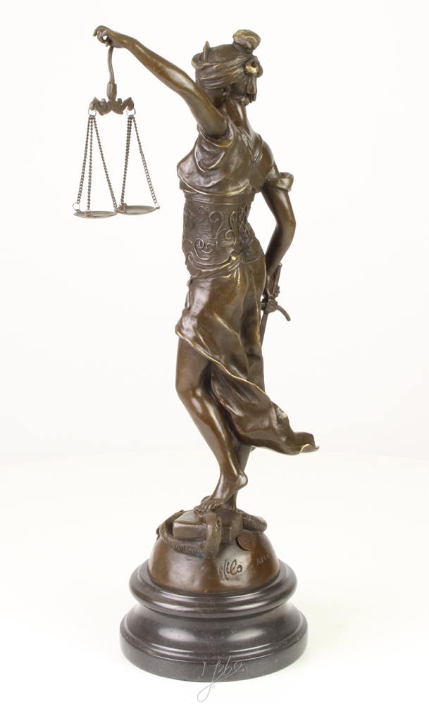 Bronzefigur Bronzeskulptur Bronze Justitia auf Marmorsockel H 45 cm Göttin der Gerechtigkeit Figur