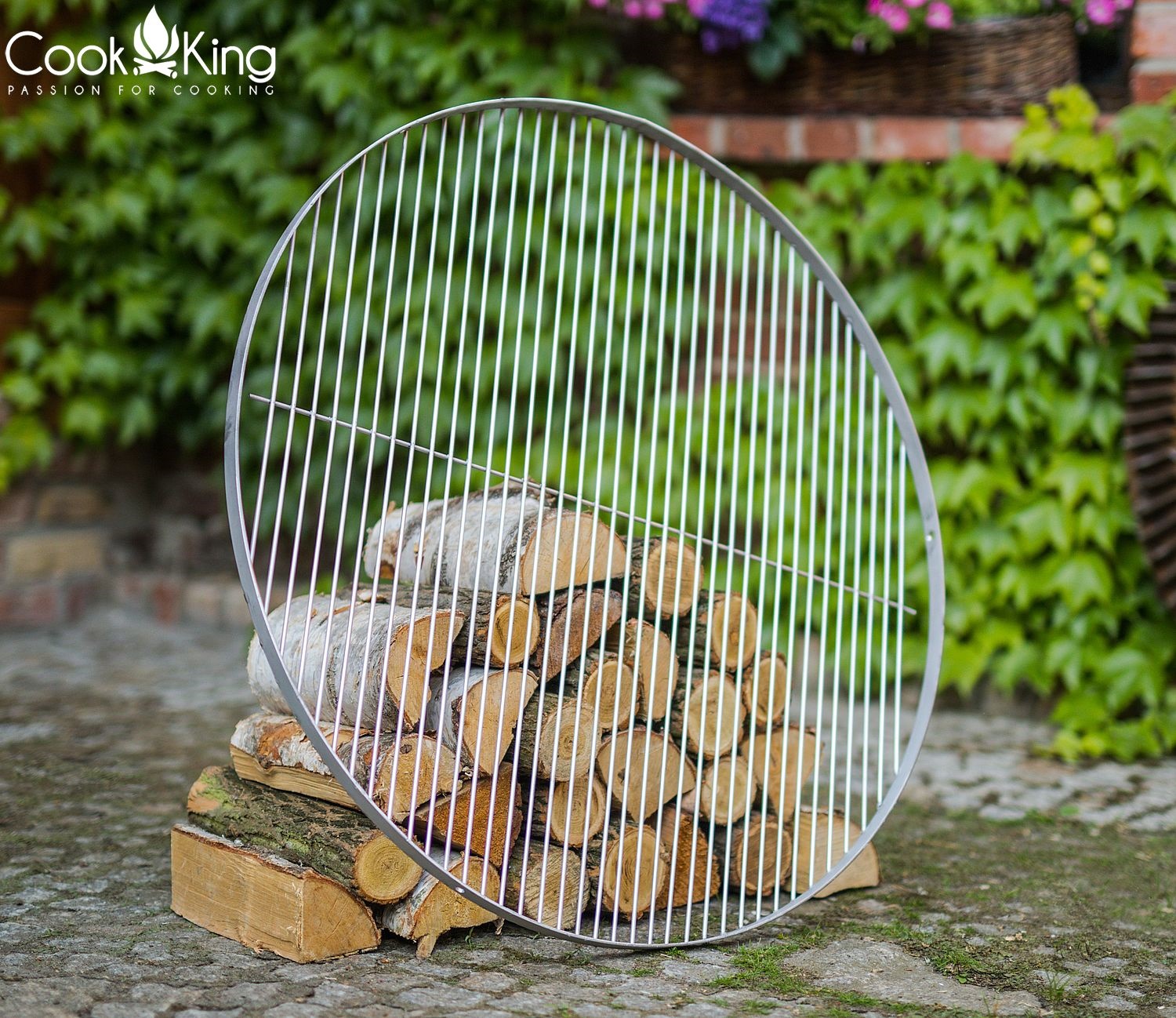 Schwenkgrill mit Kurbel H 200 cm mit Grillrost Ø 50 cm aus Edelstahl Dreibein Grill Grillständer