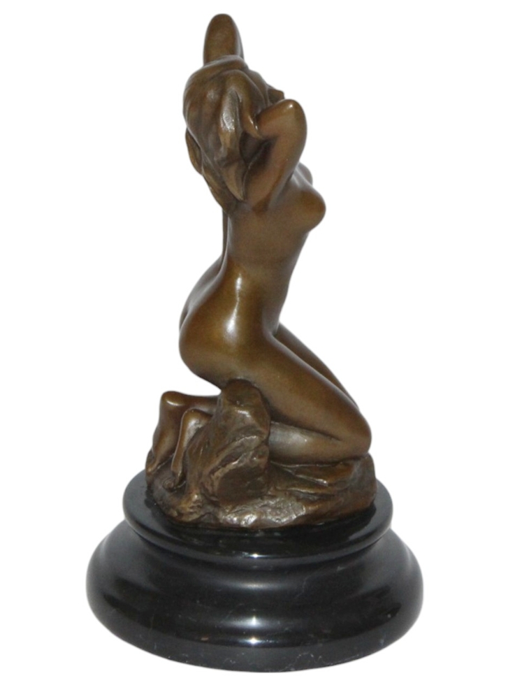 Elegante Bronzefigur – Kniende Aktfrau auf Sockel Höhe 21 cm Ästhetische Deko & Erotik-Skulptur