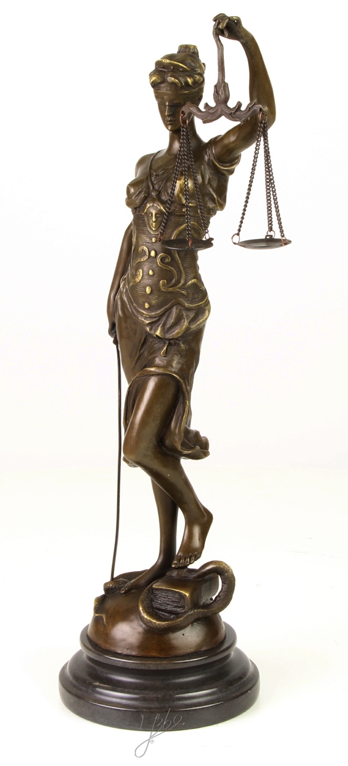 Bronzefigur Bronzeskulptur Bronze Justitia auf Marmorsockel H 40 cm Göttin der Gerechtigkeit Figur