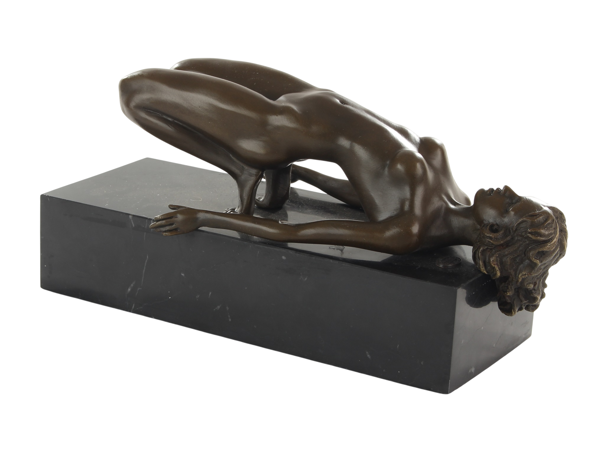 Bronzeskulptur junge Frau ruhend – Frauenakt auf schwarzem Marmorsockel, Länge 25,4 cm