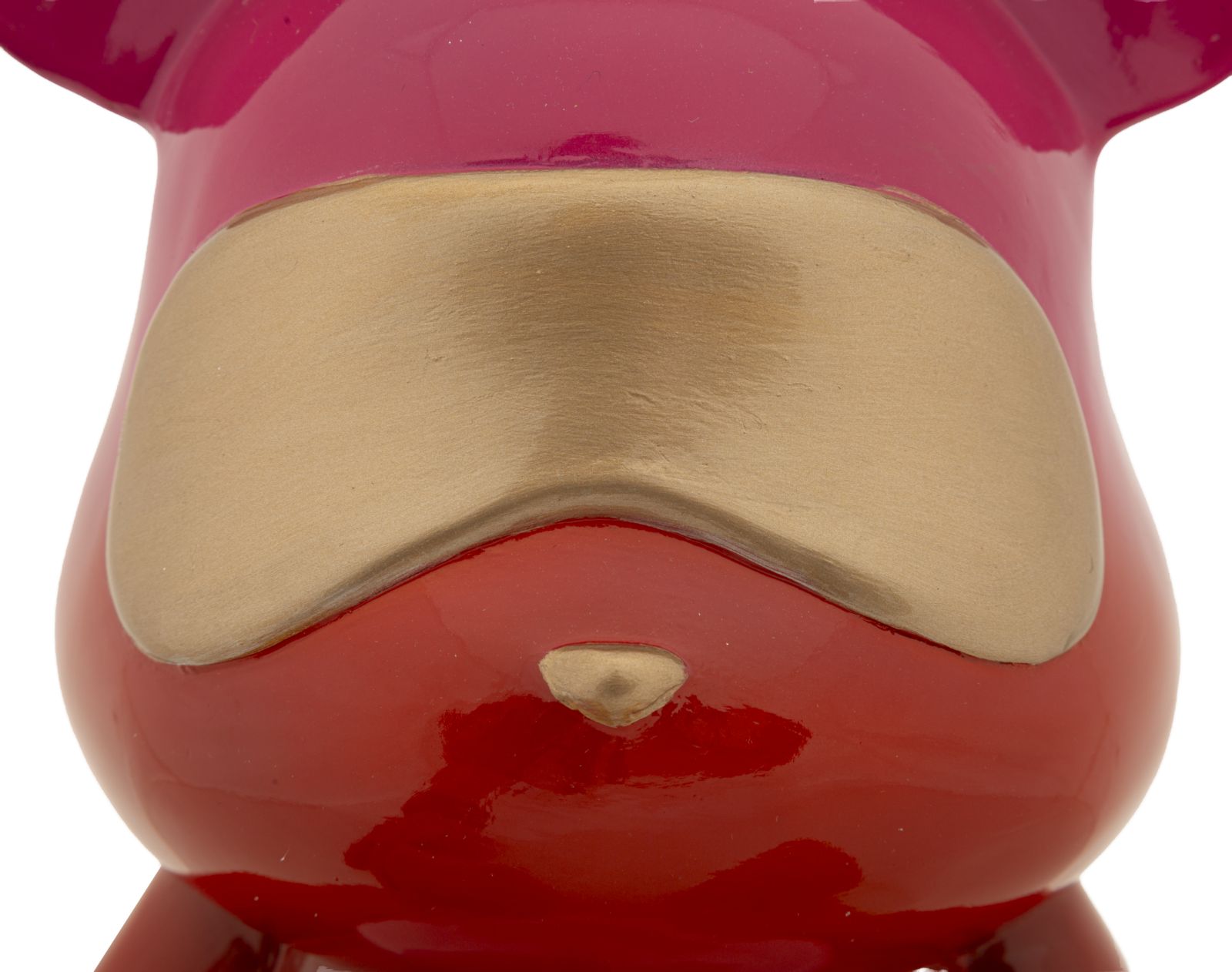 Sitzender Regenbogen-Bär mit Herz – warm leuchtende Dekofigur aus Polyresin für Wohnraum und Kinderzimmer H 32 cm