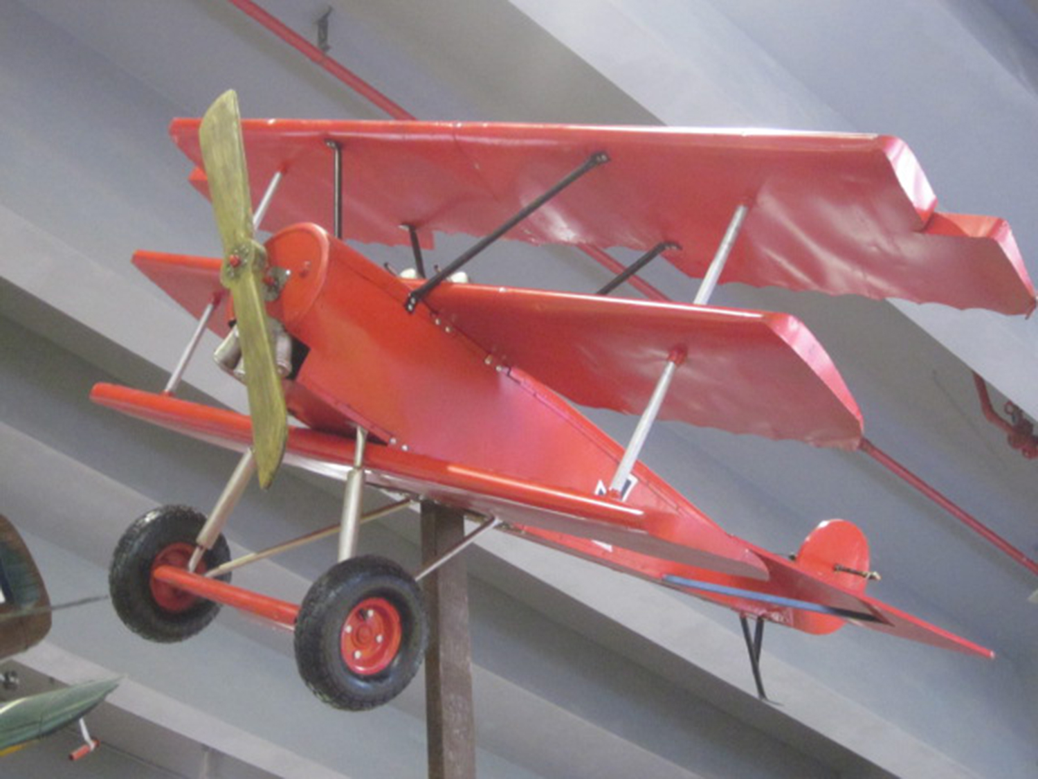 Blechflugzeug Nostalgie Modellflugzeug Oldtimer Marke Fokker Roter Baron Flugzeug aus Blech L 205 cm
