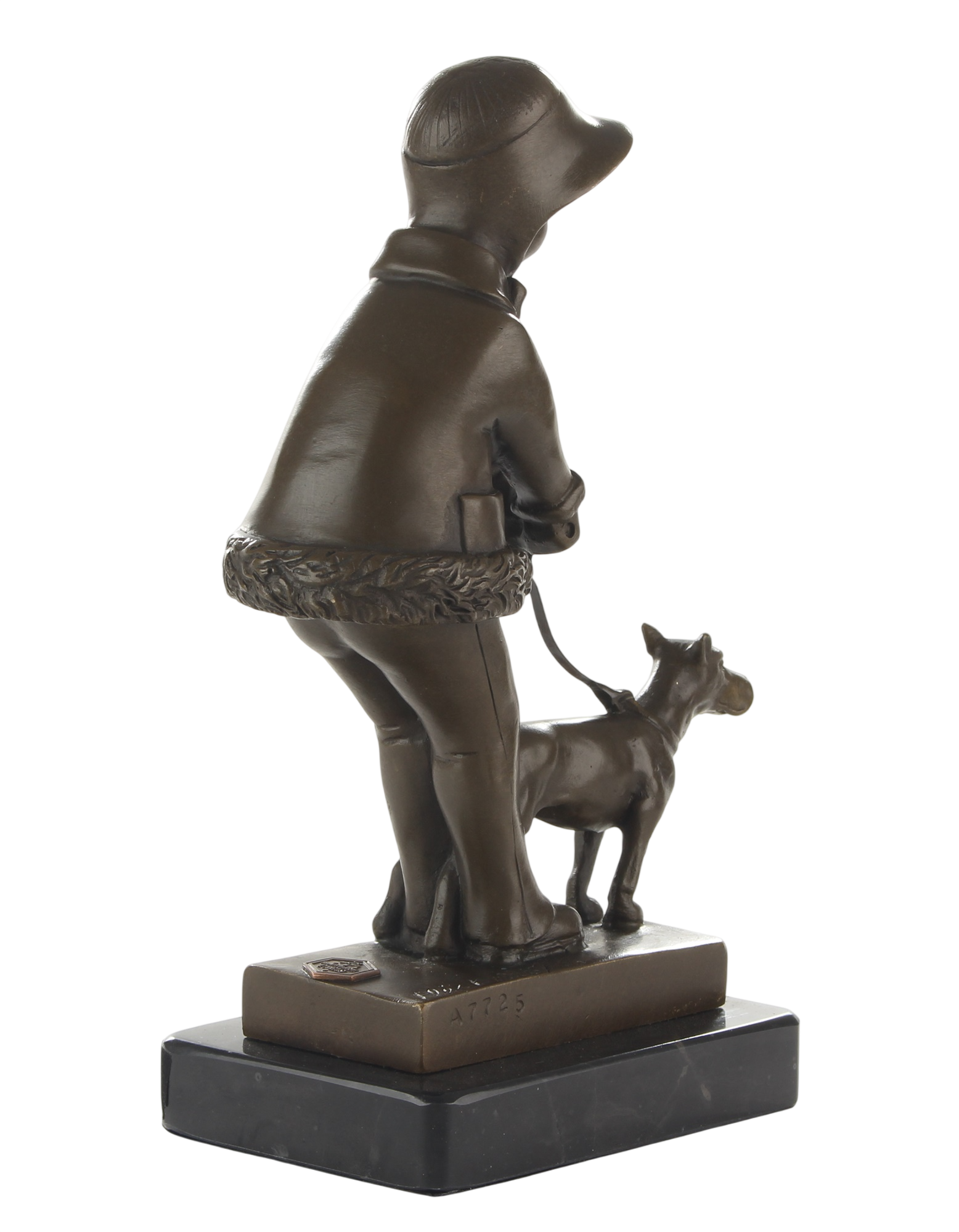 Bronzeskulptur junges Mädchen mit Hund an der Leine auf Marmorsockel, Höhe 21,3 cm