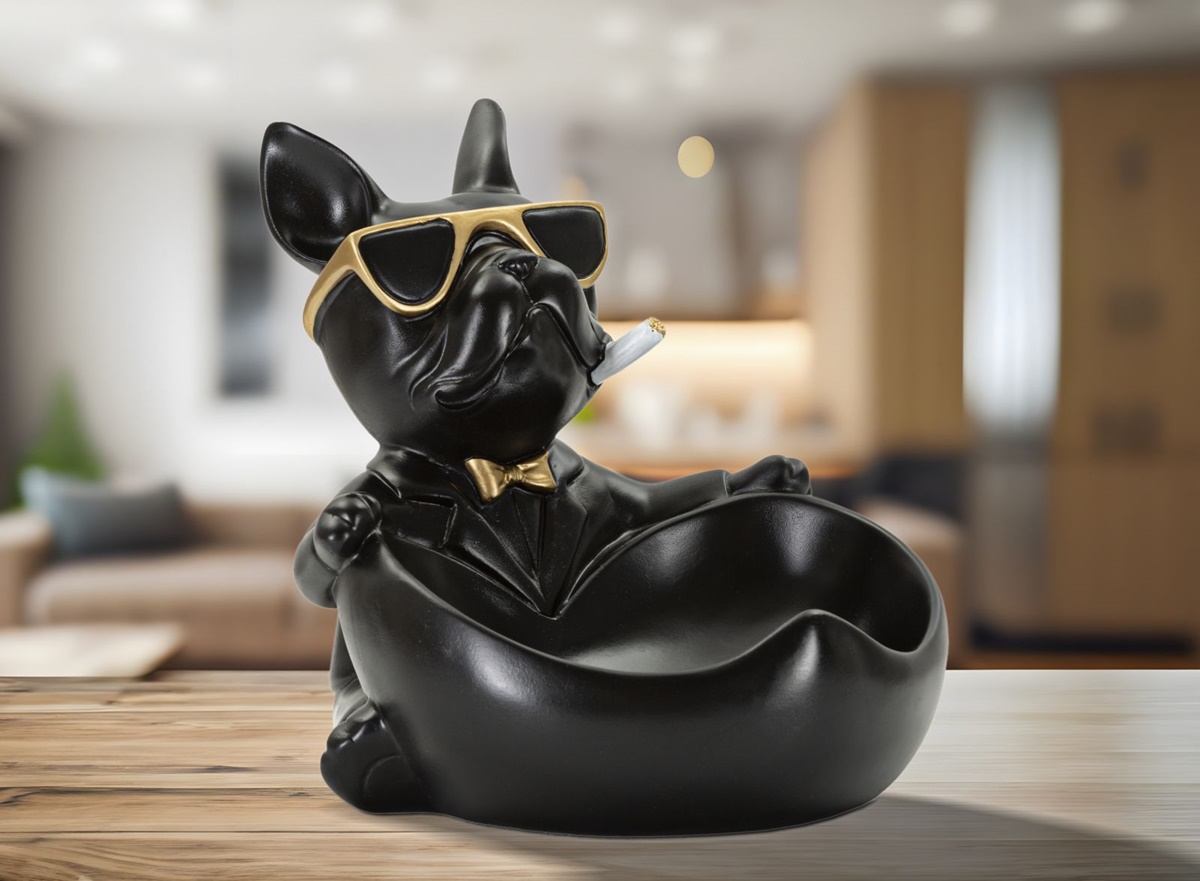 Dekofigur Hund Ball Cool schwarz klein sitzend mit Brille vor großem Napf als Behälter H 20 cm