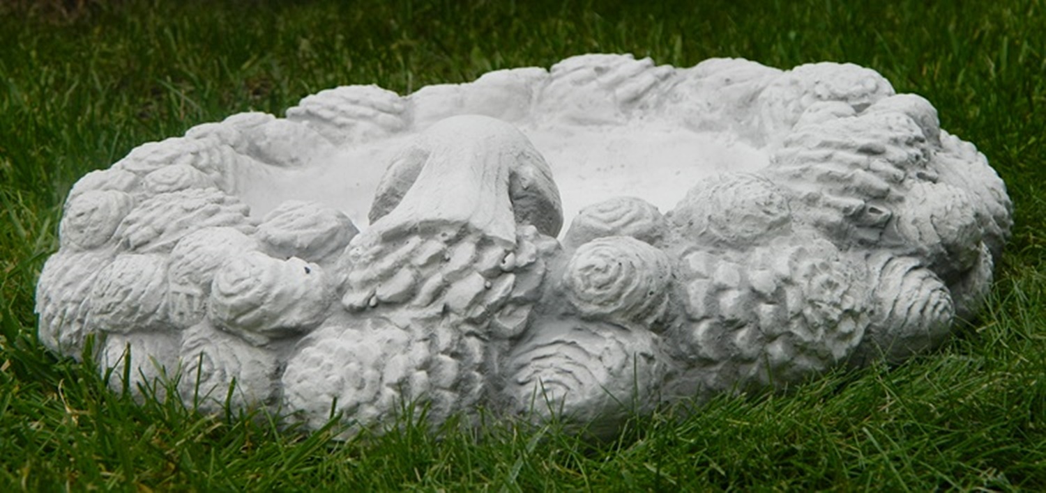 Beton Gartenelement Vogeltränke mit Vogel und Zäpfen Durchmesser 25 cm Deko- und Gartenobjekt