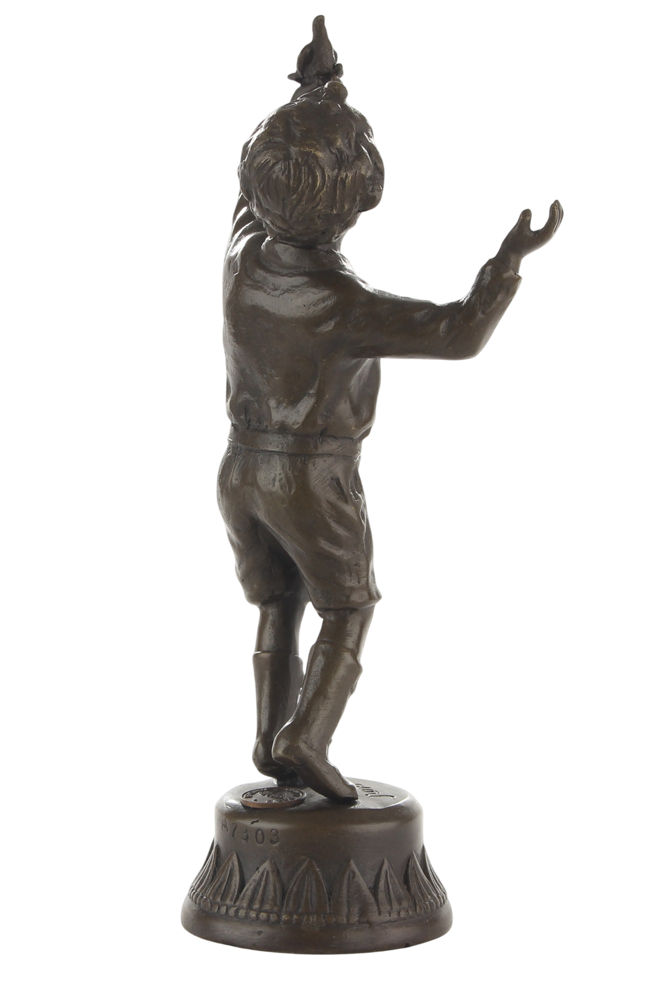 Bronzeskulptur Junge stehend mit Taube in der Hand auf Bronzesockel, Höhe 20,6 cm