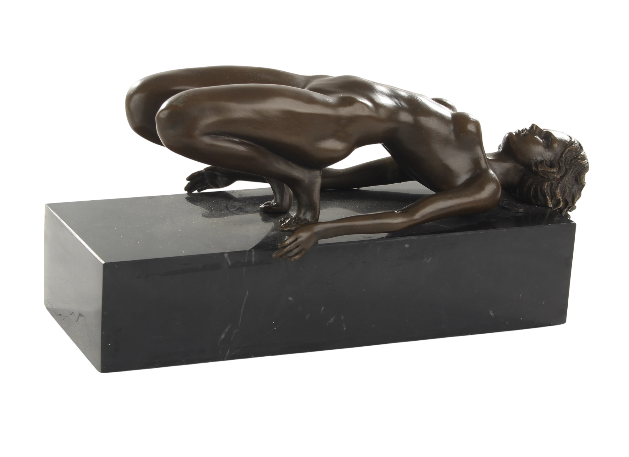 Bronzeskulptur junge Frau ruhend – Frauenakt auf schwarzem Marmorsockel, Länge 25,4 cm