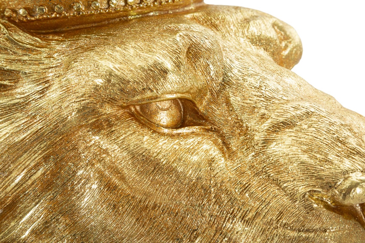 Dekofigur Löwe mit Krone sitzend Tierfigur  Skulptur stolzer Löwenkönig Shanti in edlem Gold H 74 cm