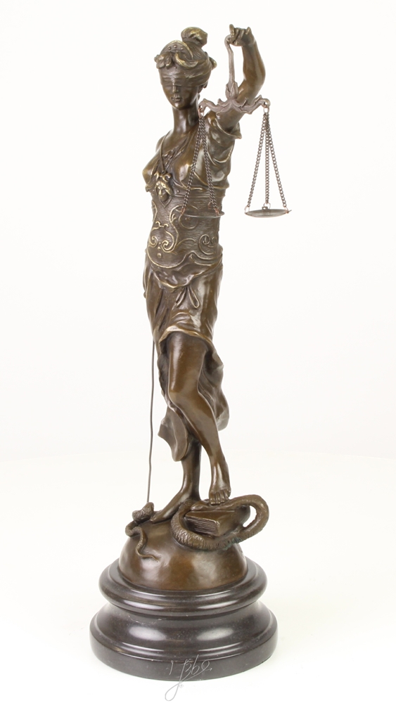 Bronzefigur Bronzeskulptur Bronze Justitia auf Marmorsockel H 45 cm Göttin der Gerechtigkeit Figur