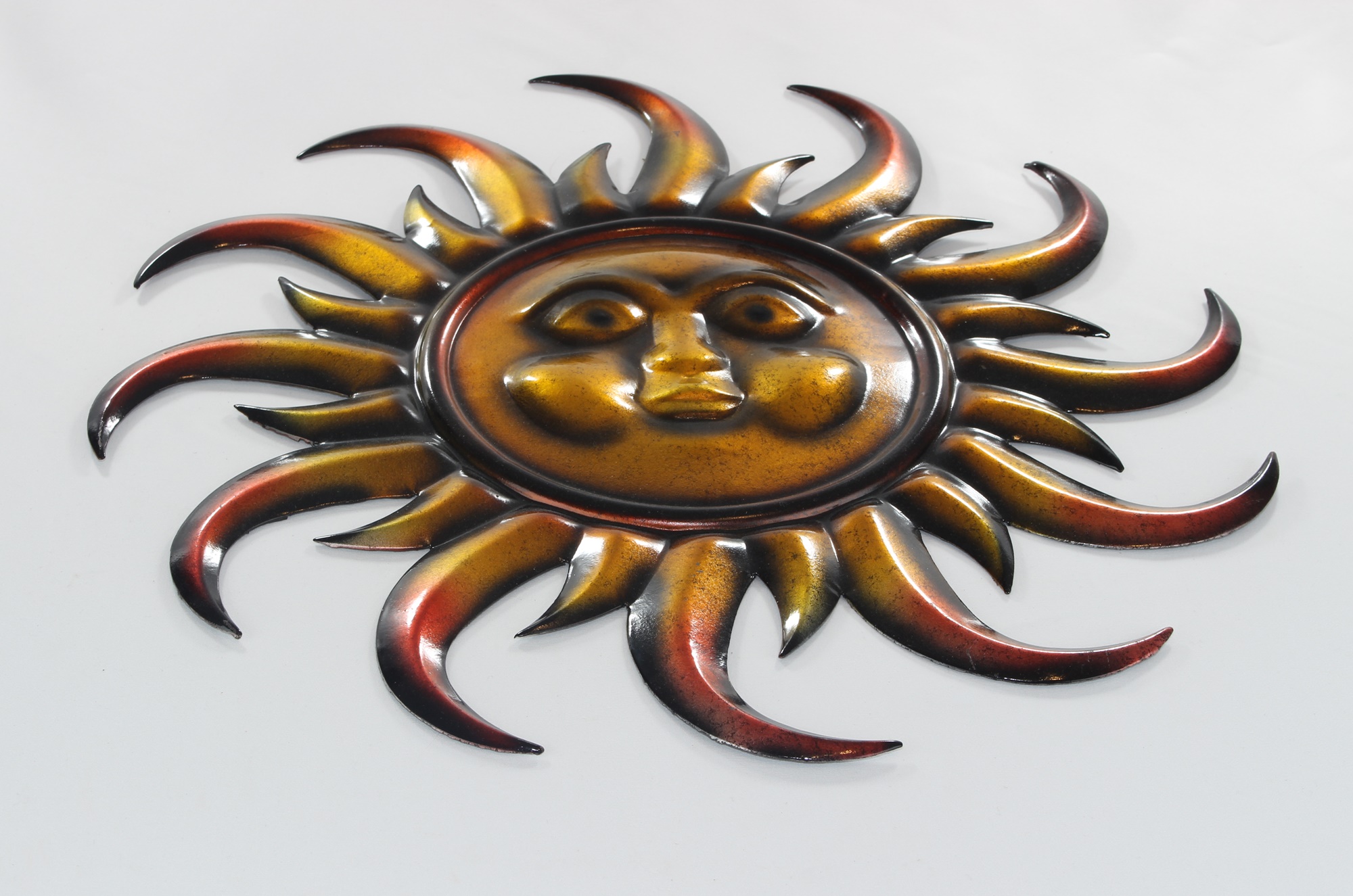 Wanddeko Sonne Metall – Sonnengesicht Gold-Kupfer Ø 49 cm Wand & Garten