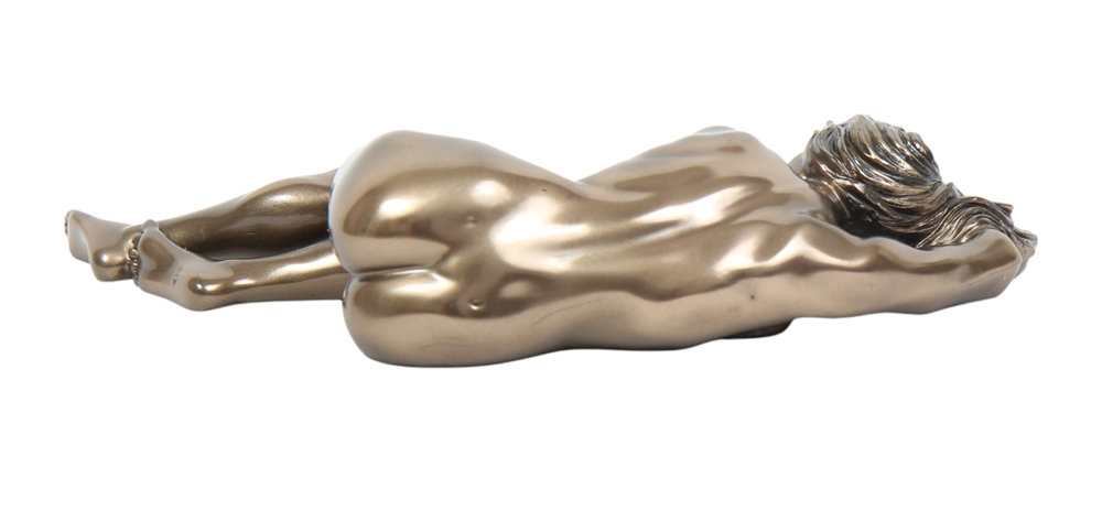 Dekofigur Frauenakt Länge 22 cm elegante Deko Skulptur liegende Frau Body Talk Kollektion