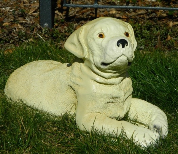 Dekorationsfigur Hund Labrador Retriever Welpe H 21 cm Dekofigur aus Kunstharz